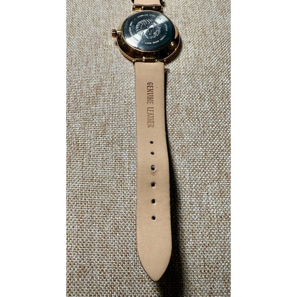 Anne Klein‎ Women\'s Gray Faux Snake Embossed Leather Strap Round Face Watch Gold